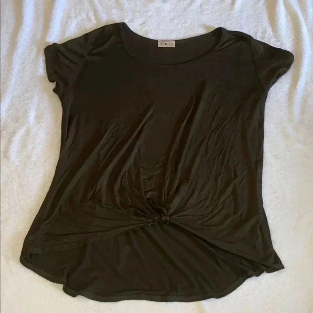Free Kisses Top